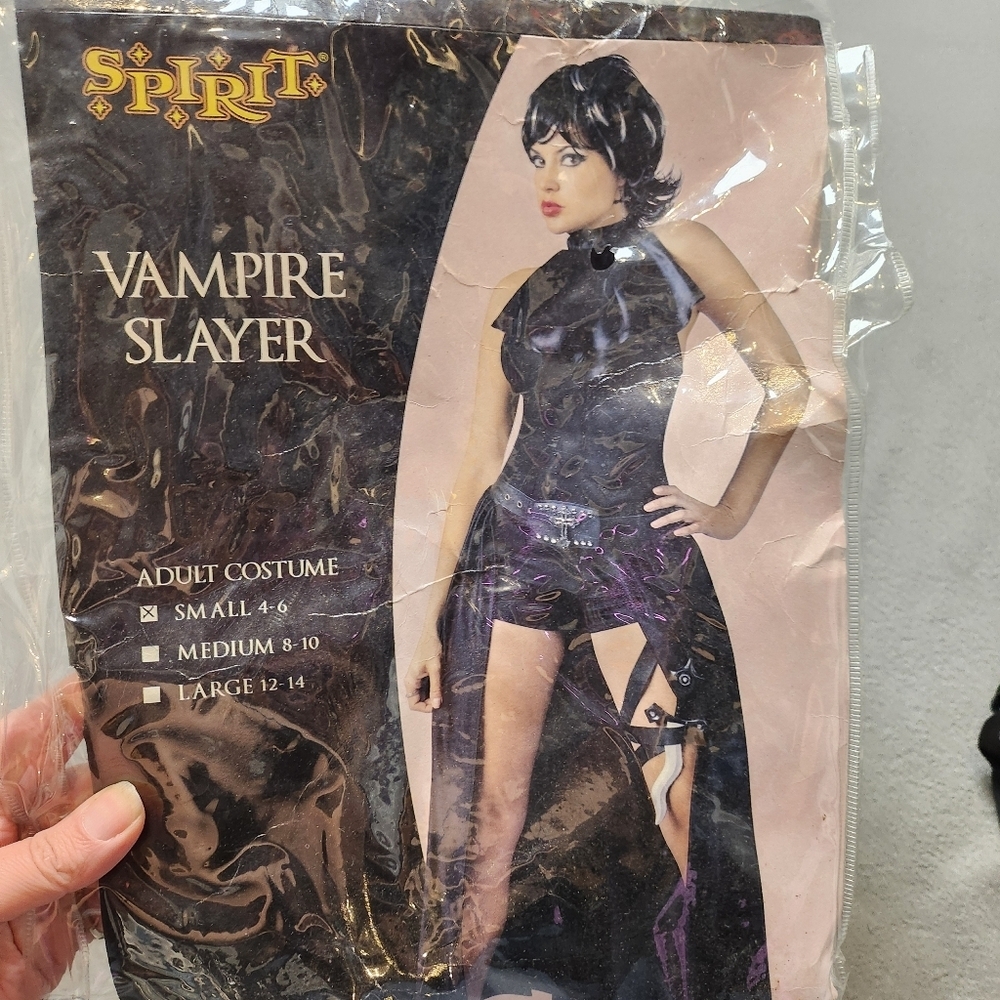Vampire Slayer Costume Adult Size Small 4-6